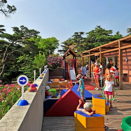 Village Club Mileade Feriepark 4*